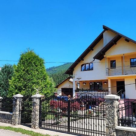 Dariamaf Appartement Câmpulung Moldovenesc Buitenkant foto