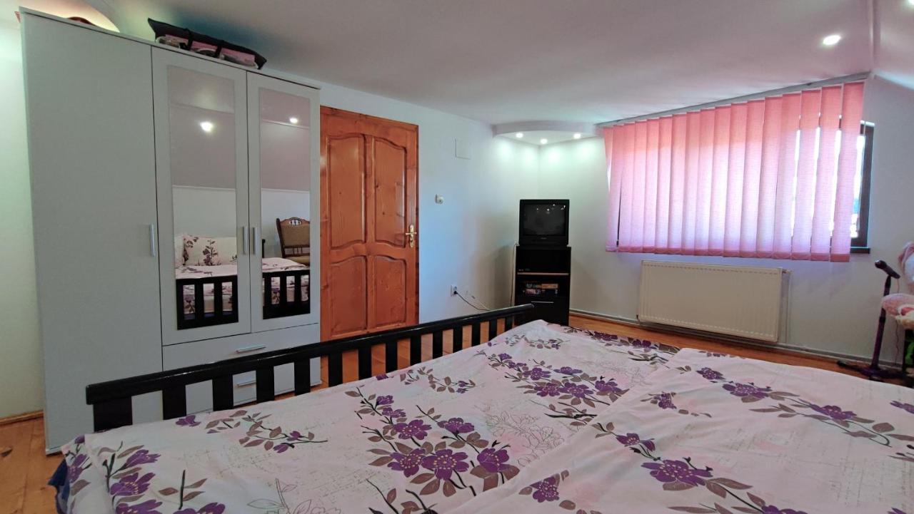 Dariamaf Appartement Câmpulung Moldovenesc Buitenkant foto